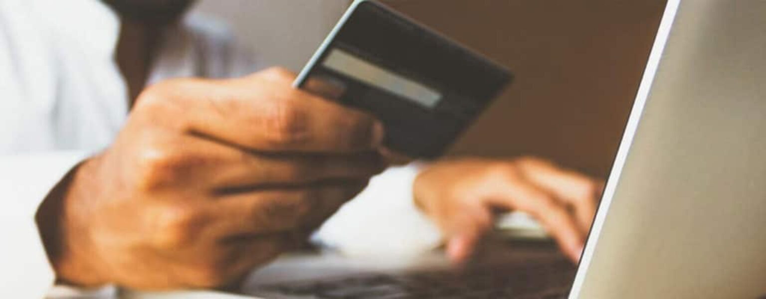 PCI DSS Compliance Person placing an order on a PCI DSS Compliant website