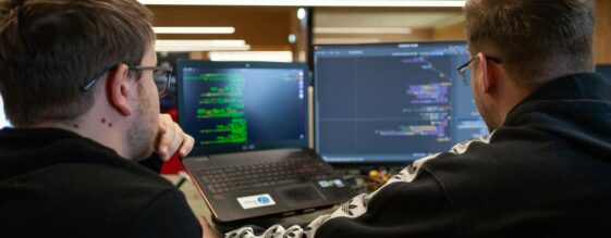 Remote IT Support VS On-Site Man providing on site IT Support